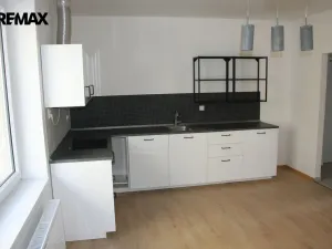 Pronájem bytu 3+kk, Strakonice, Komenského, 78 m2