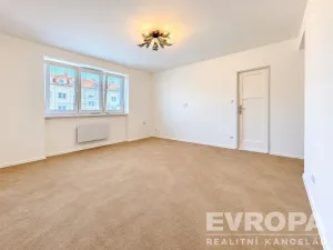Pronájem bytu 2+1, Břeclav, Olbrachtova, 65 m2
