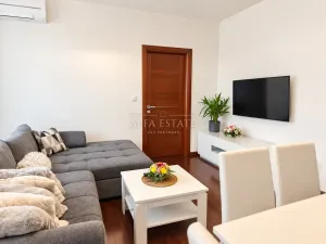 Prodej bytu 2+kk, Karlovy Vary - Dvory, Chebská, 50 m2