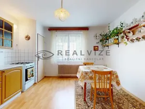 Prodej rodinného domu, Nové Hrady, Vilová čtvrť, 180 m2