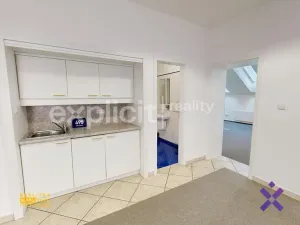 Pronájem kanceláře, Zlín, Vršava I, 460 m2