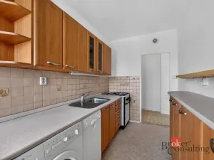 Prodej bytu 3+1, Plzeň - Lobzy, Sousedská, 74 m2