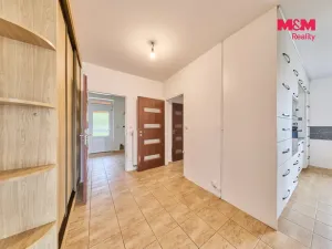 Prodej rodinného domu, Bernartice, 226 m2