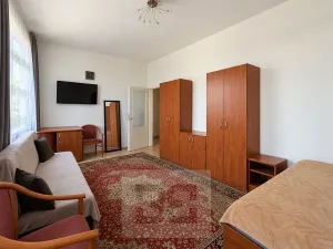 Pronájem bytu 2+1, Praha - Letňany, Třinecká, 56 m2