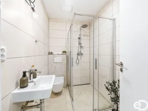 Prodej bytu 1+kk, Ovčáry, Na Bulánce, 36 m2