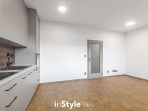 Pronájem bytu 1+kk, Uherské Hradiště - Jarošov, U Řeky, 32 m2