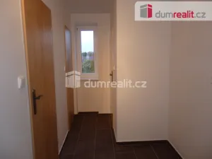 Pronájem bytu 2+1, Chocerady - Komorní Hrádek, 60 m2