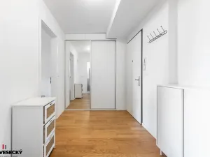 Prodej bytu 2+kk, Praha - Kbely, Plzákova, 51 m2