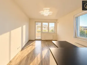 Pronájem bytu 3+kk, Praha, Sicherova, 71 m2