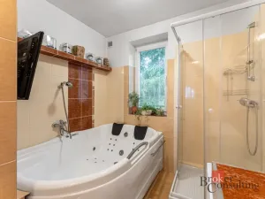 Prodej bytu 4+1, Praha - Dejvice, Vostrovská, 75 m2