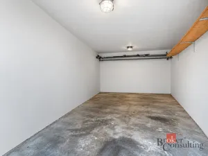 Prodej bytu 4+1, Praha - Dejvice, Vostrovská, 75 m2