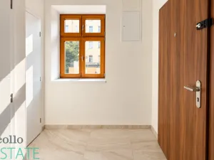 Pronájem bytu 1+kk, Praha, Seifertova, 32 m2