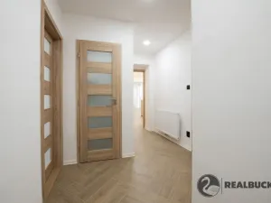 Prodej bytu 3+1, Jablonec nad Nisou, Vítězslava Nezvala, 100 m2