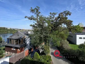 Pronájem rodinného domu, Praha - Kyje, Krčínovo náměstí, 126 m2