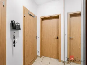 Pronájem bytu 3+kk, Praha - Holešovice, Varhulíkové, 78 m2
