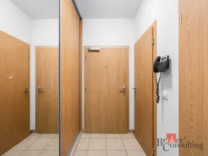 Pronájem bytu 3+kk, Praha - Holešovice, Varhulíkové, 78 m2