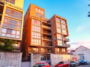 Pronájem bytu 3+kk, Praha - Holešovice, Varhulíkové, 78 m2