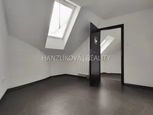Pronájem bytu 3+kk, České Budějovice - České Budějovice 3, Skuherského, 105 m2