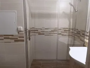 Pronájem bytu 1+kk, Jablonec nad Nisou, Na Vršku, 28 m2