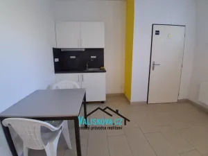 Pronájem kanceláře, Kroměříž, Spáčilova, 20 m2