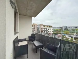 Prodej bytu 2+kk, Hradec Králové, Antonína Petrofa, 51 m2