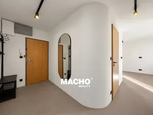 Pronájem bytu 3+kk, Praha - Modřany, Poljanovova, 65 m2