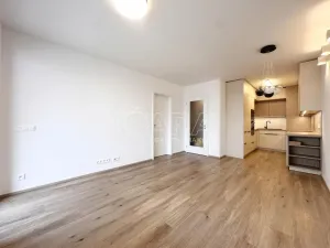 Pronájem bytu 2+kk, Praha - Dolní Chabry, Za Pískovnou, 53 m2