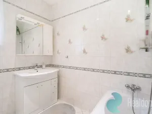 Prodej rodinného domu, Ponědrážka, 165 m2