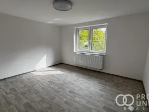 Pronájem bytu 2+1, Huslenky, 80 m2