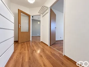 Prodej bytu 2+kk, Měšice, 5. května, 47 m2