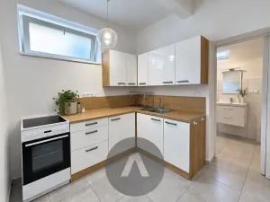 Pronájem bytu 1+kk, Brno, Žabovřeská, 35 m2