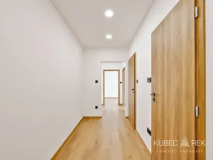 Prodej bytu 3+1, Tábor, Minská, 67 m2