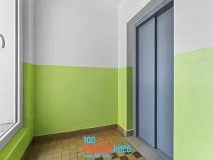 Prodej bytu 1+kk, Praha - Záběhlice, Svojšovická, 28 m2