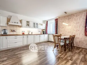 Prodej rodinného domu, Teplice, Souběžná, 171 m2