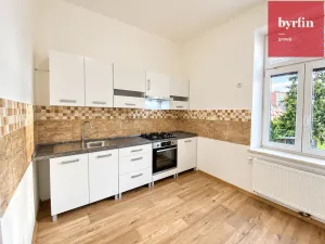 Pronájem bytu 2+1, Opava, Horovo náměstí, 79 m2