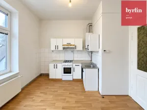 Pronájem bytu 2+1, Opava, Horovo náměstí, 79 m2