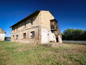 Prodej činžovního domu, Zeleneč - Mstětice, 390 m2