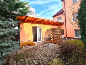 Pronájem bytu 2+kk, Brno, Šestákova, 42 m2