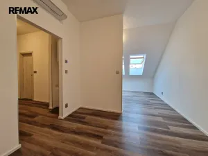 Prodej bytu 2+1, Lochovice, 96 m2