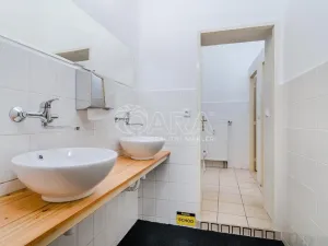 Pronájem kanceláře, Praha - Záběhlice, Za potokem, 168 m2