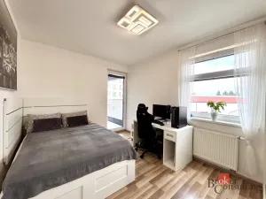 Prodej bytu 3+kk, Praha - Uhříněves, Karla Guta, 65 m2