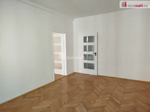 Pronájem bytu 2+1, Karlovy Vary, K. Čapka, 57 m2