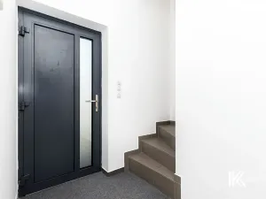 Pronájem obchodního prostoru, Pardubice, Chrudimská, 131 m2