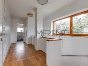 Pronájem vily, Nučice, Krahulovská, 240 m2