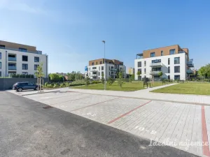 Pronájem bytu 2+kk, Praha - Bohnice, Pekařova, 47 m2