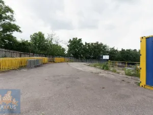 Pronájem komerčního pozemku, Praha - Hloubětín, Kbelská, 3070 m2
