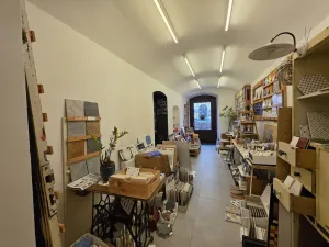 Pronájem obchodního prostoru, Plzeň, Bezručova, 35 m2