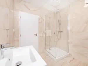Pronájem bytu 1+kk, Praha - Vršovice, Smolenská, 48 m2
