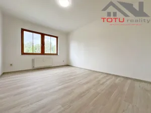 Pronájem bytu 3+1, Náchod, U Zastávky, 69 m2