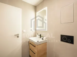 Pronájem bytu 2+kk, Pardubice, třída Míru, 44 m2